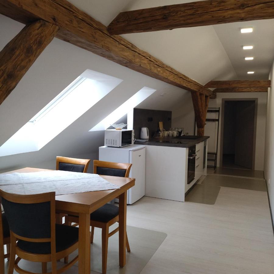 Apartmany S Vyhledem Na Zamek Vimperk Exterior photo